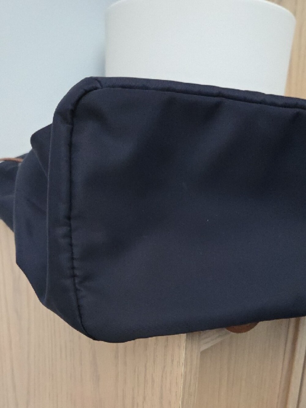 NWOT Agnes B. Navy Nylon Tote with Tan Leather Accents - Picture 12 of 14